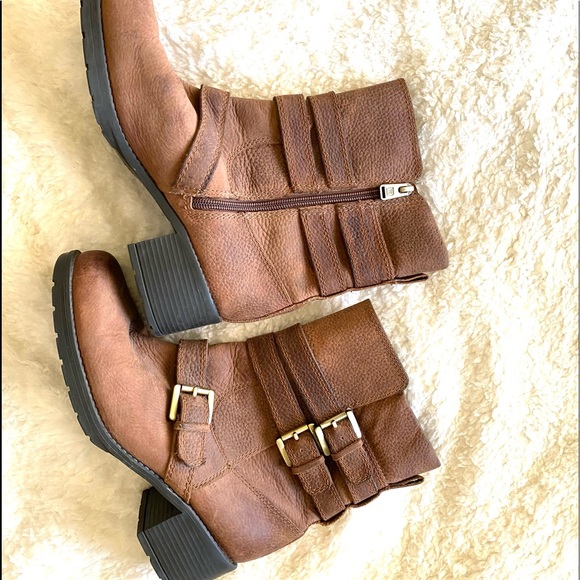 Rockport genuine leather buckle boot - Picture 3 of 9